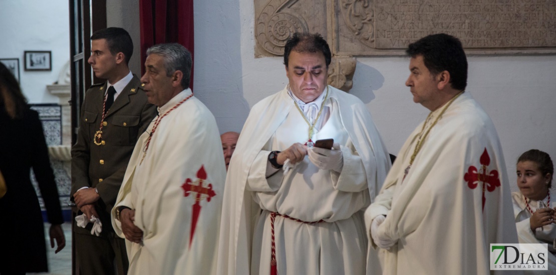 Decepción bajo la lluvia por no poder ver salir a San Agustín