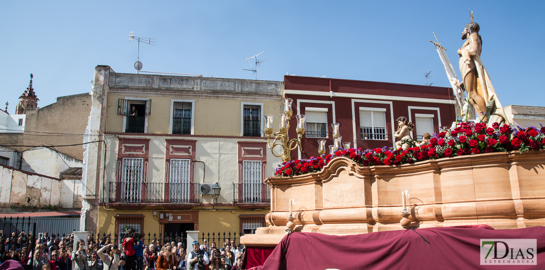 Imágenes del Domingo de Resurrección en Badajoz