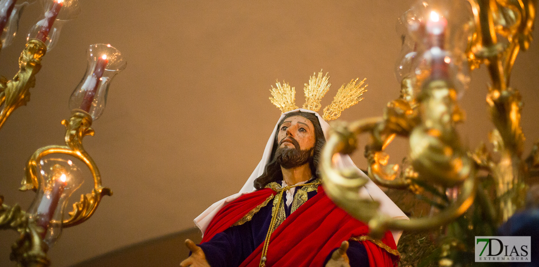 Las imágenes más íntimas del lunes Santo en Badajoz