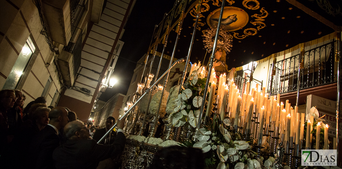 Las imágenes más íntimas del lunes Santo en Badajoz