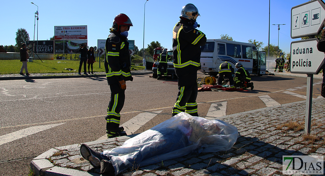 Gran despliegue de medios en el Simulacro Radiológico realizado en Badajoz