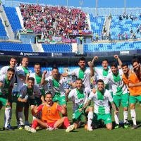 El Extremadura vence a uno de los gallitos de Segunda