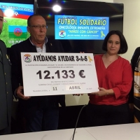 El triangular gitanos, guardia civiles y famosos recauda 12.133 euros para Oncología Infantil