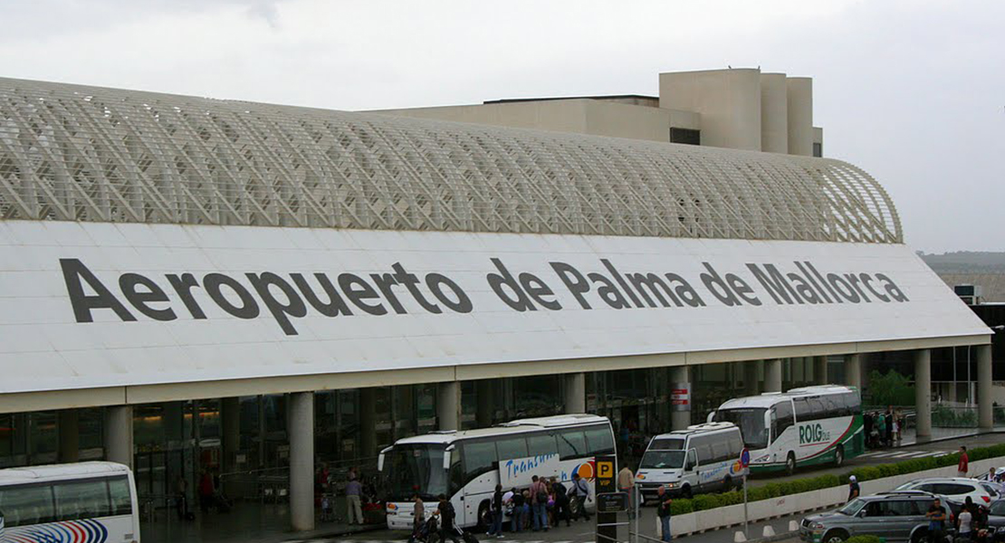 Fallece la empleada del aeropuerto de Palma que fue agredida por un turista