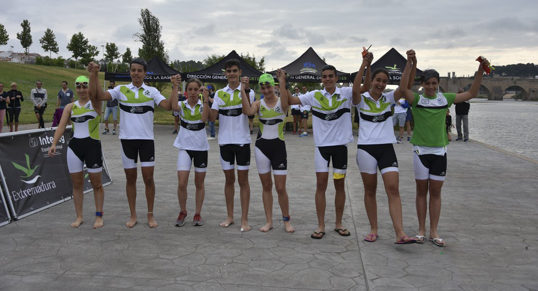 Ocho triatletas extremeños se concentrarán en Cáceres