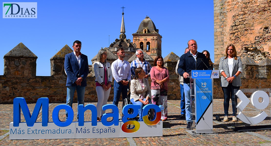 Monago se compromete a impulsar el sector industrial en Extremadura