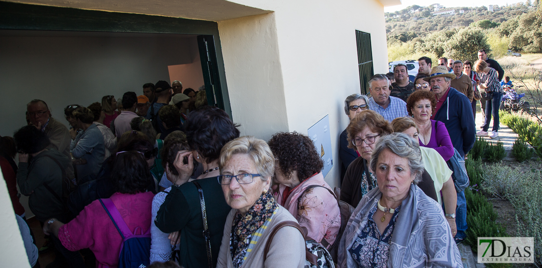 Los valverdeños realizan la ruta de la trashumancia