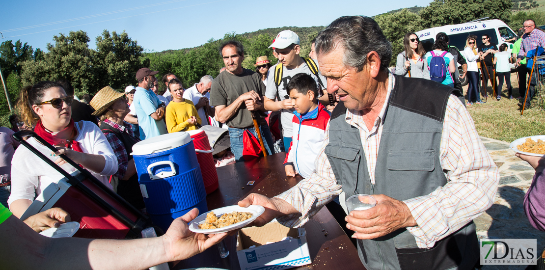 Los valverdeños realizan la ruta de la trashumancia