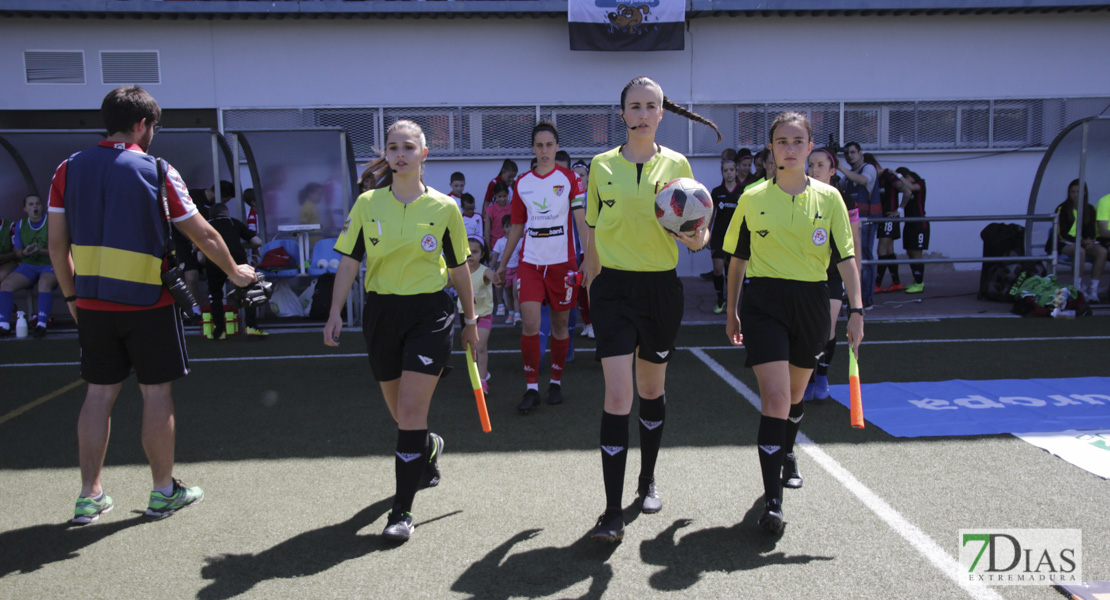 Imágenes del Santa Teresa Badajoz 1 - 0 CD. Tacón