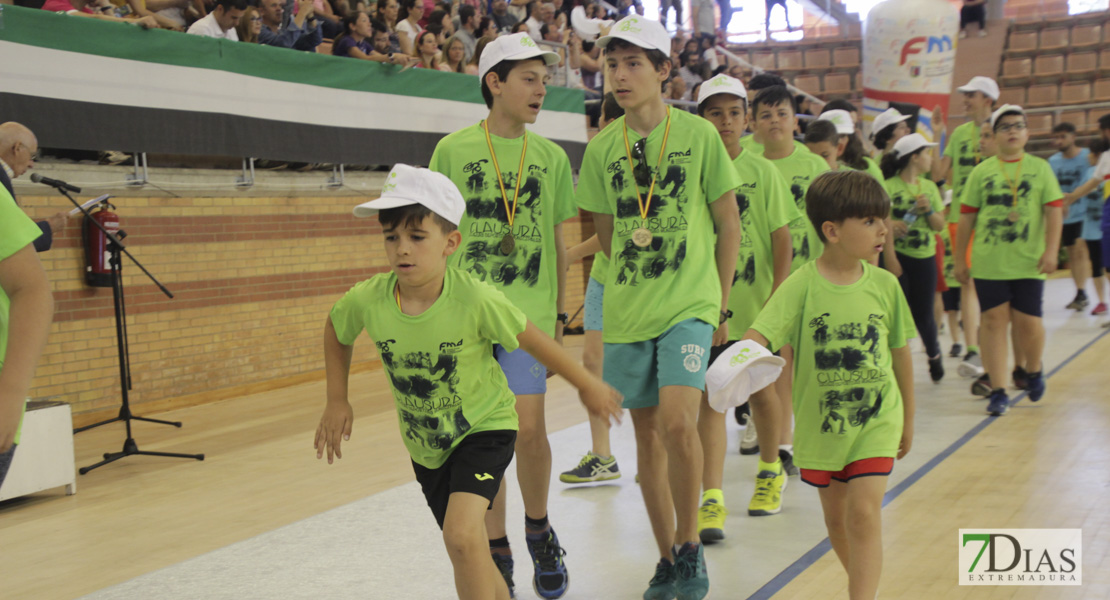 Imágenes de la 31ª Clausura de las Escuelas Deportivas Municipales II