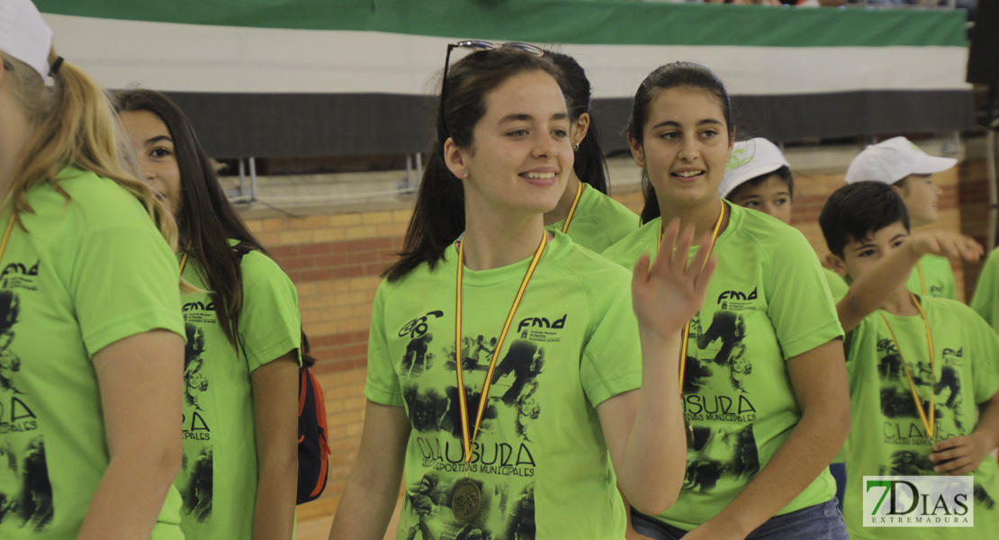 Imágenes de la 31ª Clausura de las Escuelas Deportivas Municipales III