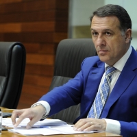VOX apuesta por la Administración Fácil como alternativa a la “presión socialista”