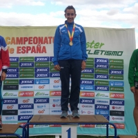 La extremeña Conchi Hidalgo campeona de España master de milla en pista
