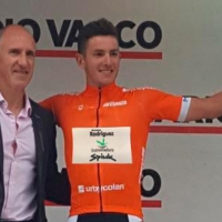 David Martín, del Bicicletas Rodríguez Extremadura, sube al podio en la Vuelta a Bidasoa