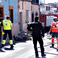 Varios atrapados tras derrumbarse una vivienda en el Cerro de Reyes (Badajoz)