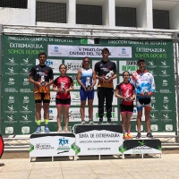 Puertas y Mendoza ganan el V Triatlón Ciudad del Temple