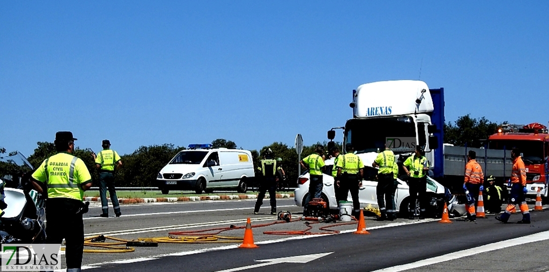 Imágenes del trágico accidente de la N-432