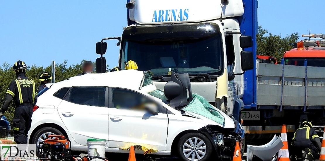 Imágenes del trágico accidente de la N-432