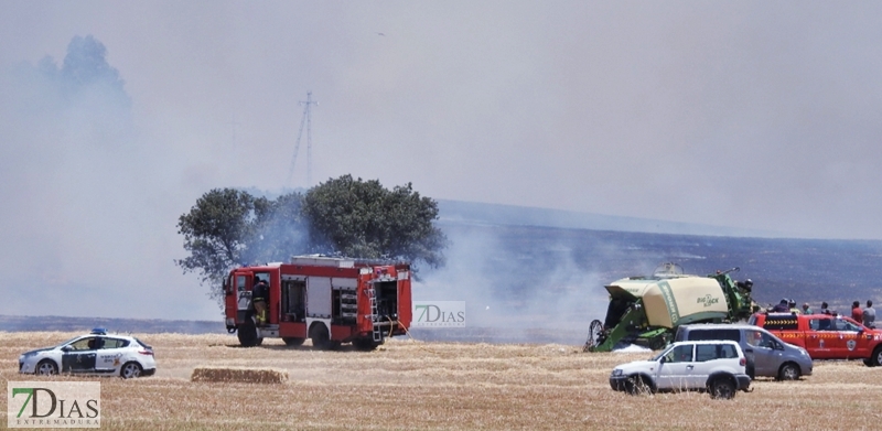 Incendio de grandes dimensiones en la Dehesilla de Calamón (Badajoz)