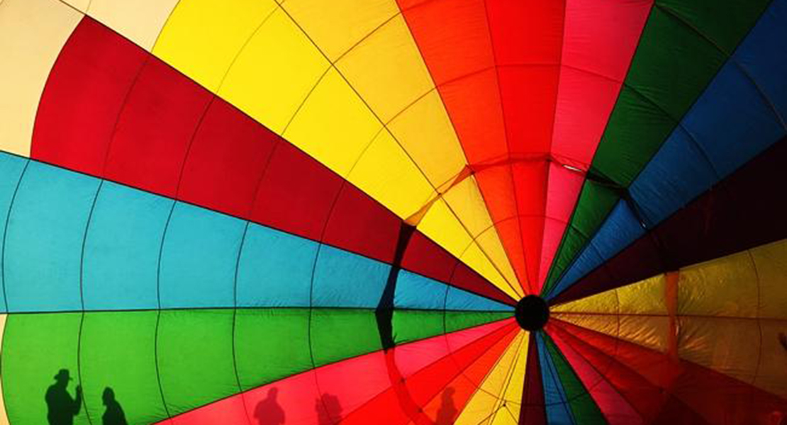 Un mago será colgado y maniatado de un globo aerostático en vuelo