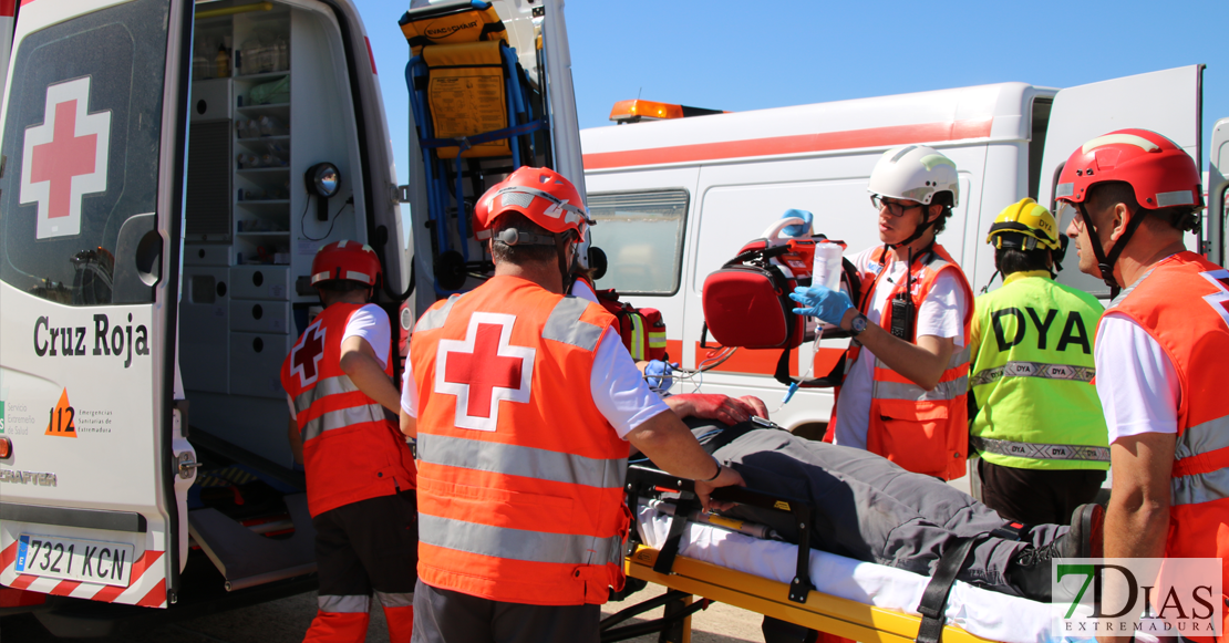 Simulacro de accidente aéreo en la base Talavera la Real