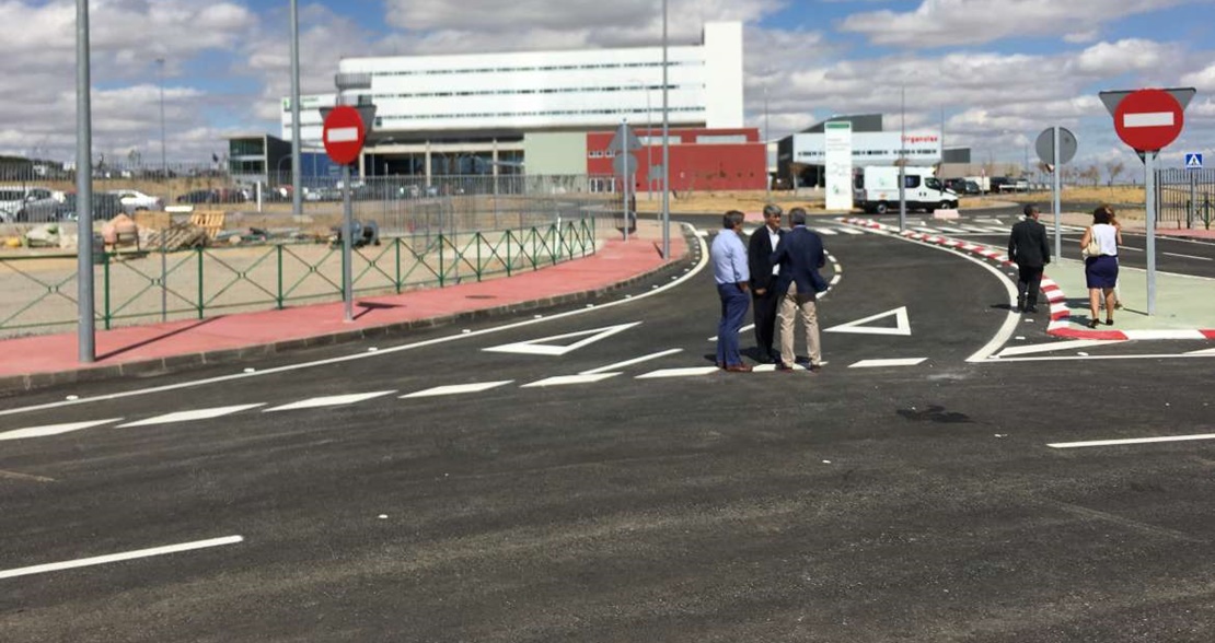 Abierto al tráfico el vial principal de acceso al Hospital Universitario de Cáceres