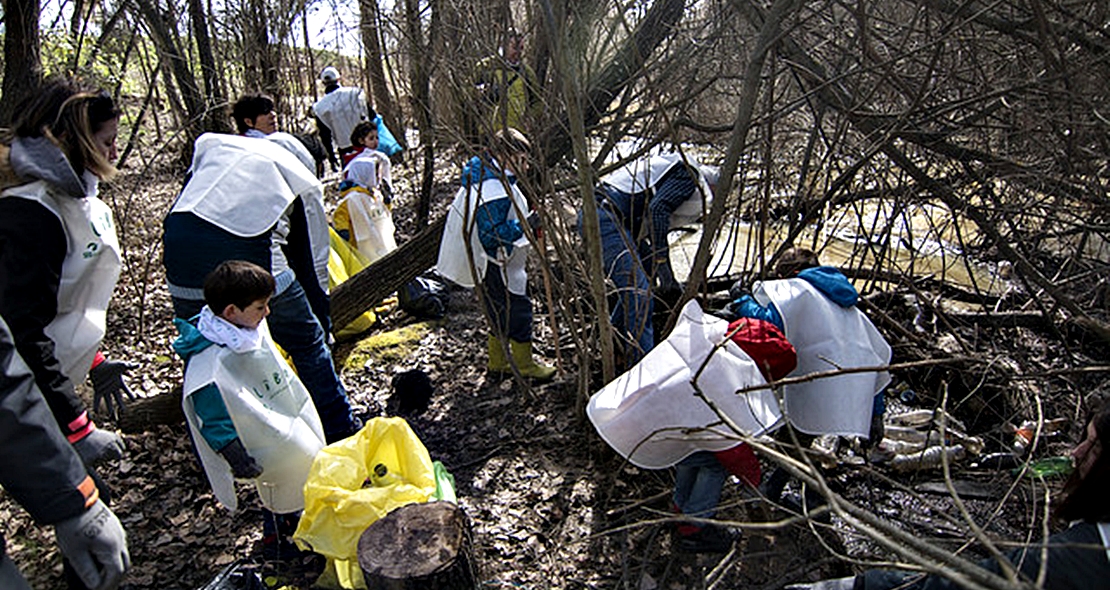 Extremadura se moviliza para limpiar 19 entornos naturales de basuraleza