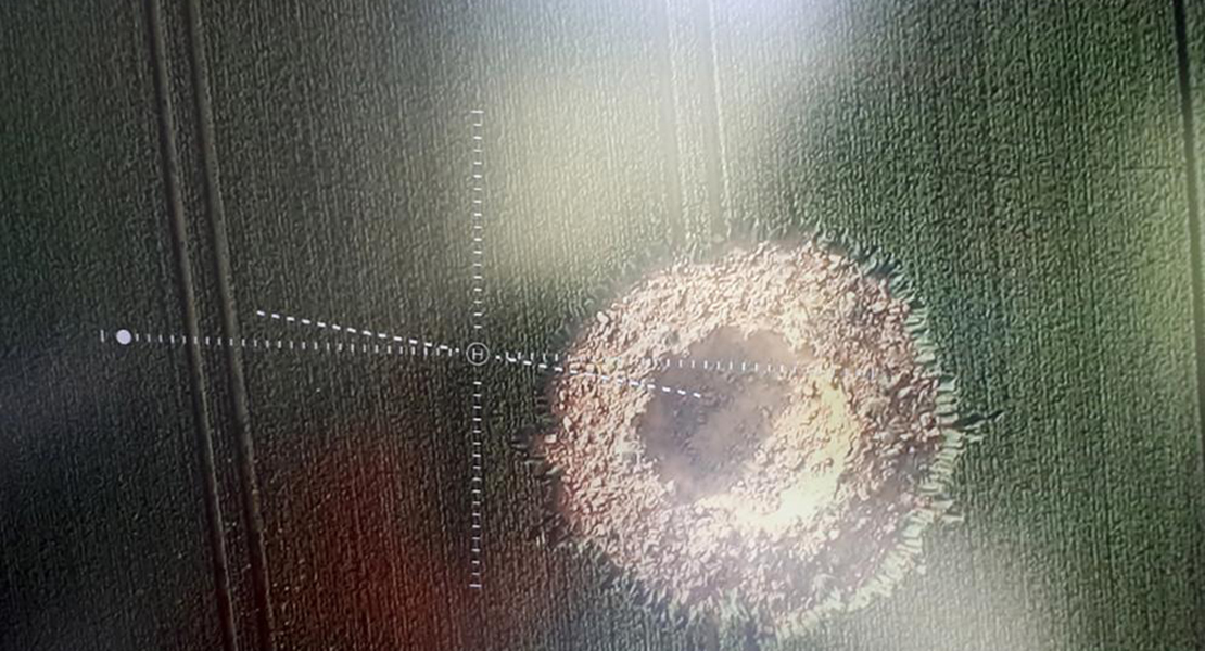 Estalla una bomba de la Segunda Guerra Mundial y deja un cráter de 10 diámetros