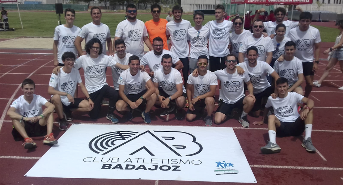 El Club Atletismo Badajoz hace historia en Móstoles
