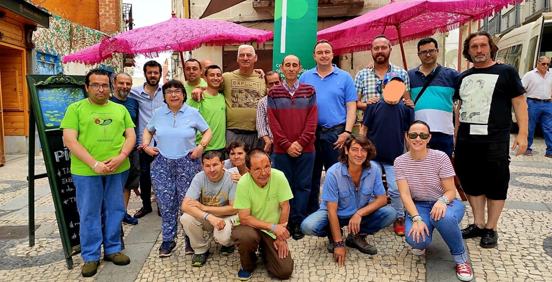 La Cívica pone guapo al Casco Antiguo de Badajoz