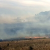 Los Bomberos evitan que un gran incendio llegue a San Isidro