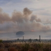 Los Bomberos evitan que un gran incendio llegue a San Isidro