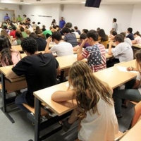 Conceden 750 becas complementarias para estudios en la Universidad