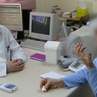 El sindicato médico abandona la Mesa de Sanidad por la “insostenible situación laboral”