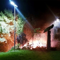 Incendio cercano a la avenida Santa Marina la pasada madrugada