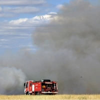 Grave incendio forestal en la Raya