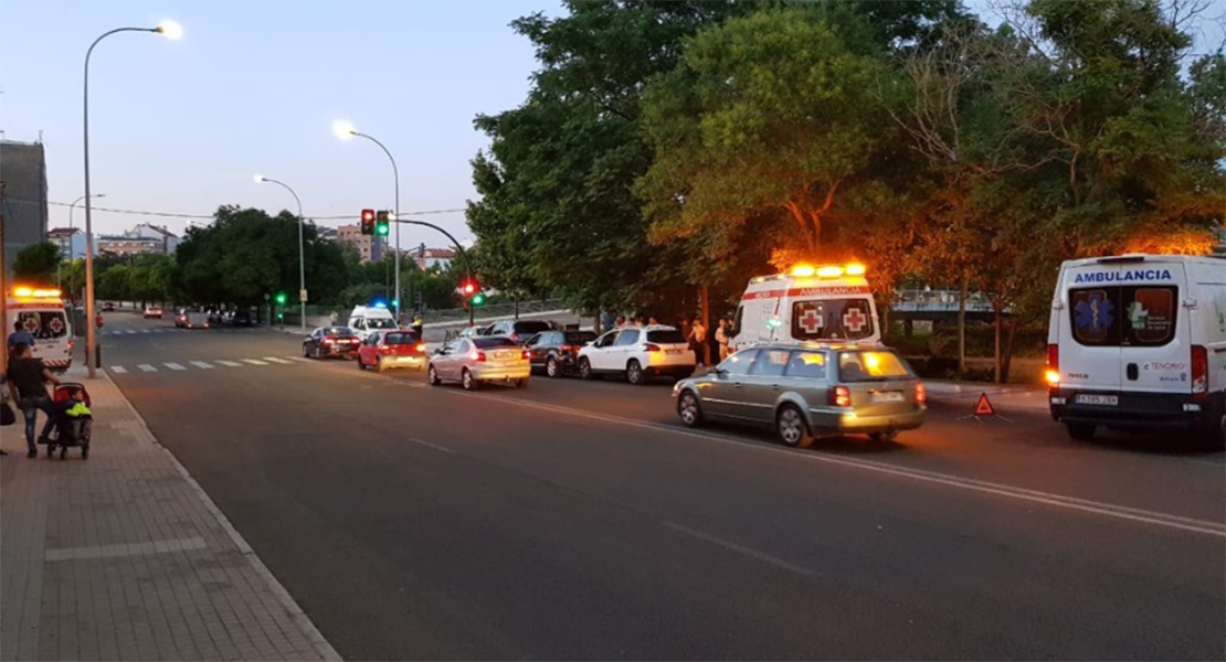 Cuatro heridos en un accidente múltiple en Badajoz