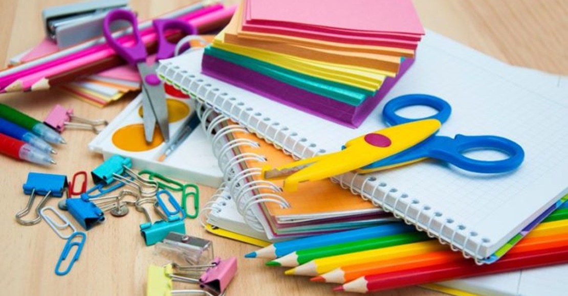 Diez librerías emeritenses se suman a la campaña de ayudas de material escolar