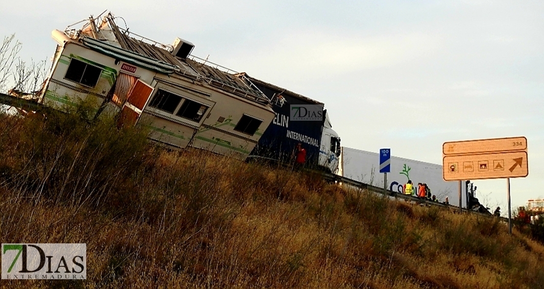 Imágenes del accidente de Trujillanos (Badajoz)