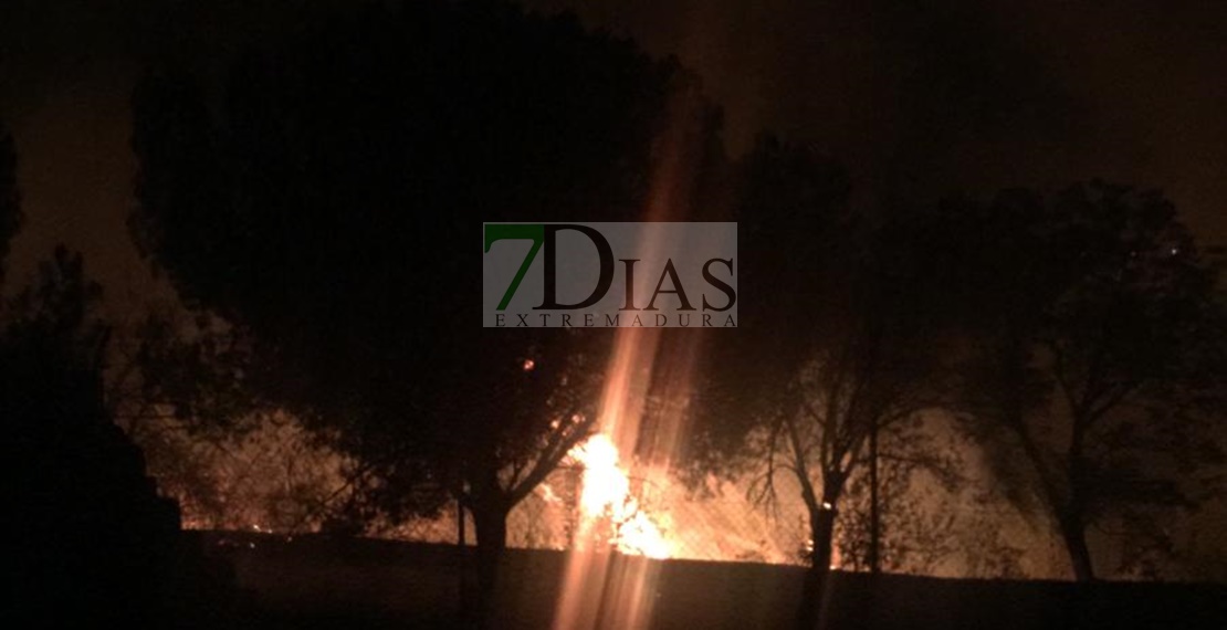 Incendio junto al club de piragüismo CP Iuxatan Monteoro