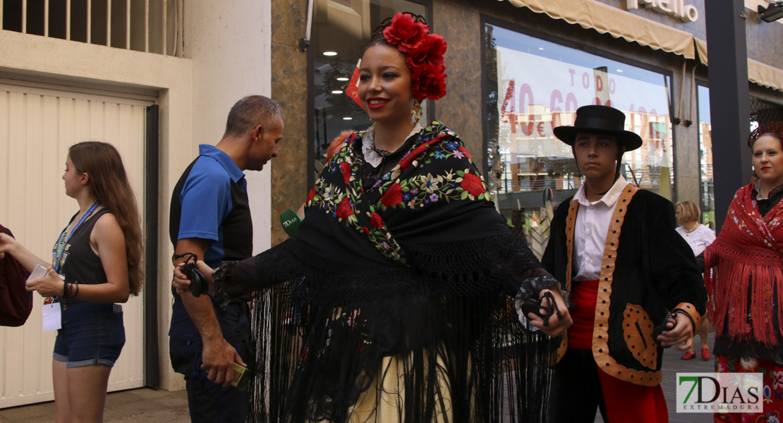 Imágenes del desfile del Festival Folklórico Internacional I