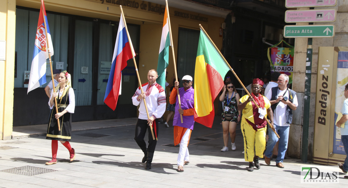 mágenes del desfile del Festival Folklórico Internacional II