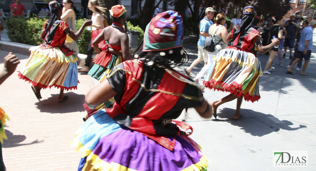 mágenes del desfile del Festival Folklórico Internacional II