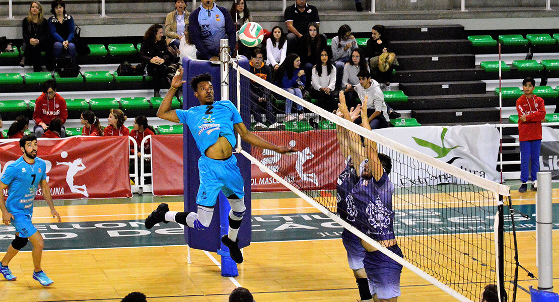 Lucas de Sousa vuelve al Cáceres Voleibol