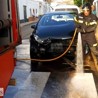 Los Bomberos actúan en un accidente de tráfico en Olivenza