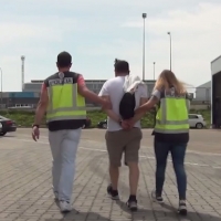 Viola a una joven a la que engaña con una falsa oferta de trabajo