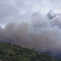 El Infoex consigue estabilizar el incendio de Garganta La Olla