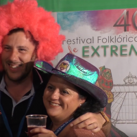 VÍDEO - El Festival Folklórico Internacional celebra la tradicional fiesta de bienvenida