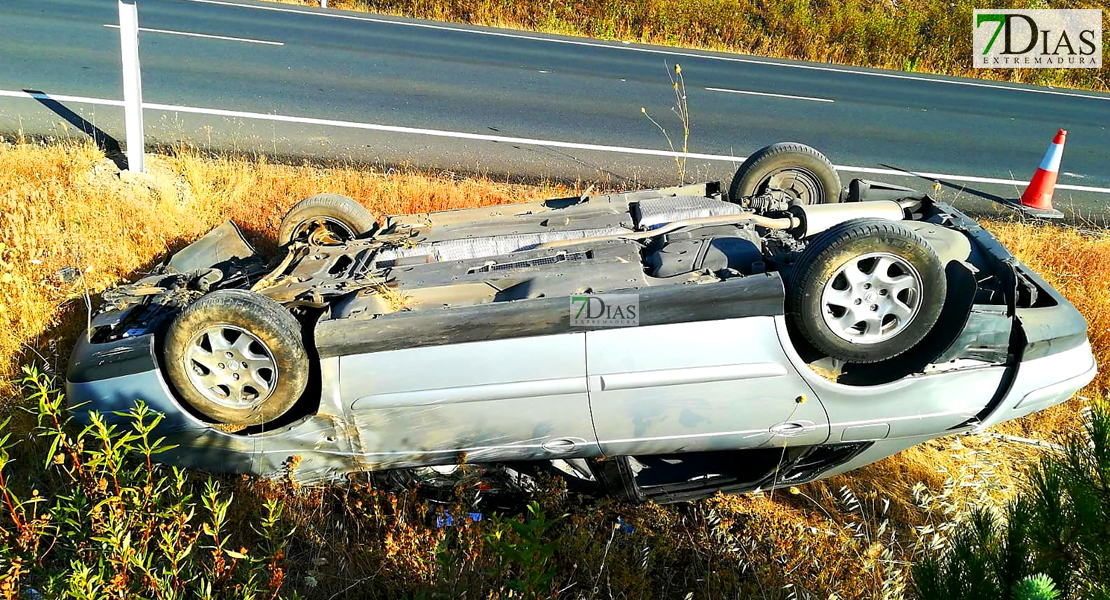 El 112 extremeño atiende 42 accidentes durante la primera operación salida del verano