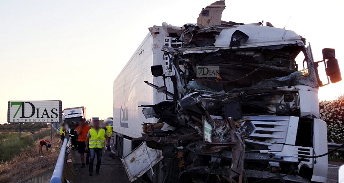 Imágenes del accidente de Trujillanos (Badajoz)